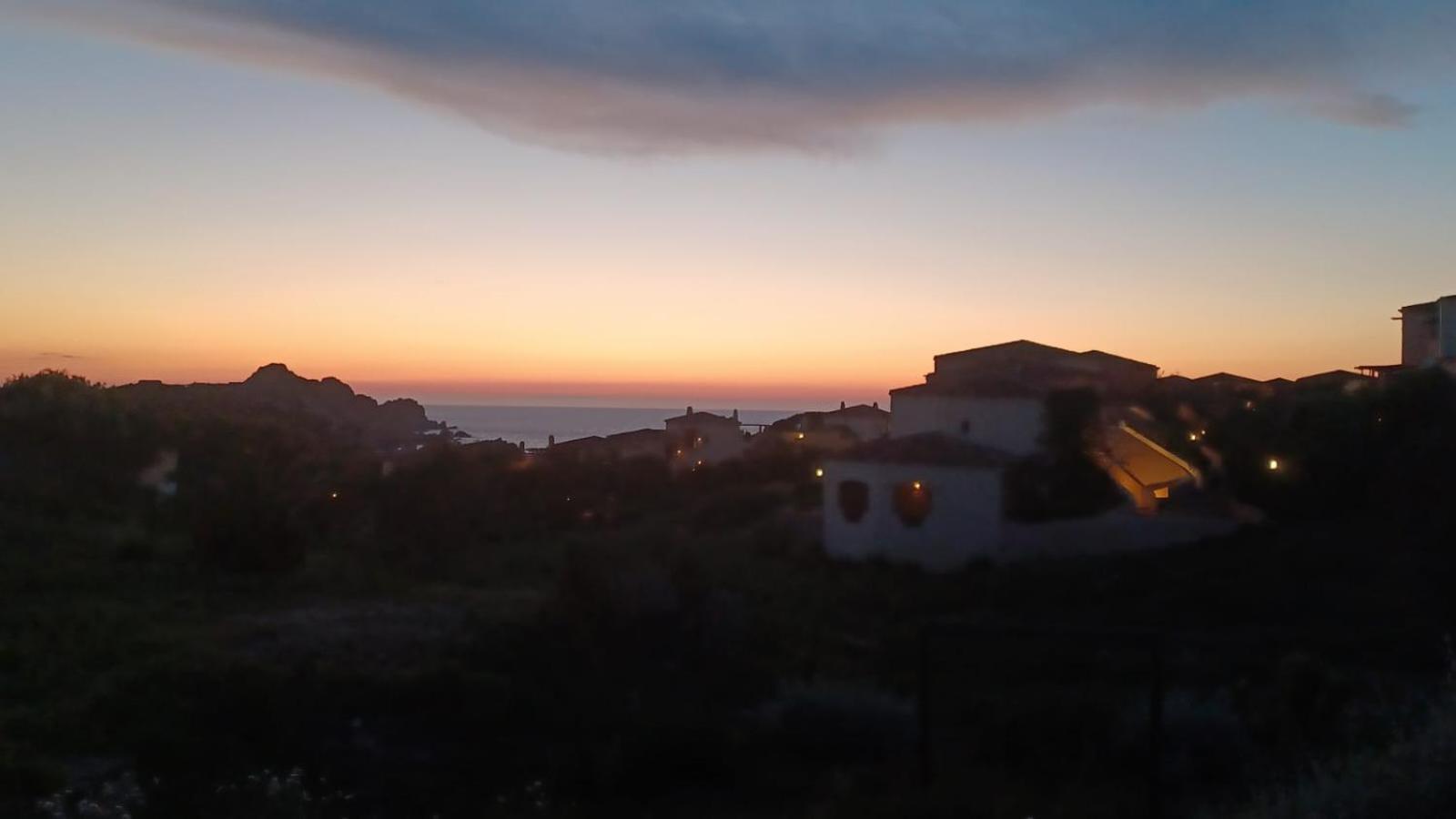 Residence Cala Rossa Isola Rossa Εξωτερικό φωτογραφία